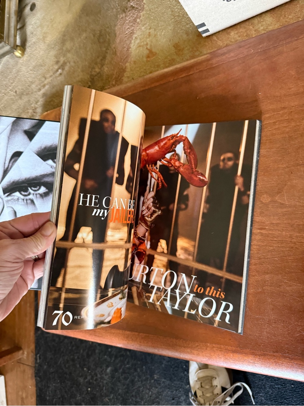 Authentic Taylor Swift Reputation Tour VIP Tour Book - Picture 7 of 9